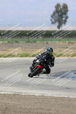 media/May-25-2025-Lets Ride (Sun) [[0ff033e448]]/C Group/1140am (Grapevine)/